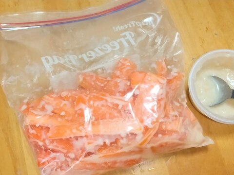 あま~い♡作り置き!甘酒にんじんスティックサラダ